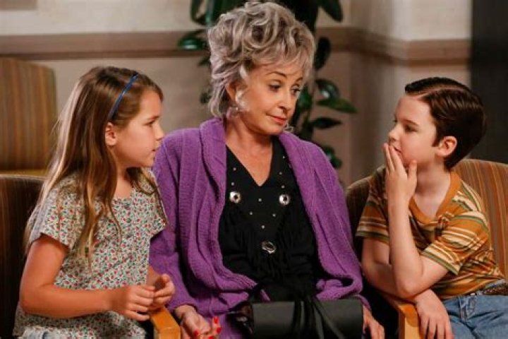 Annie Potts Salary for Young Sheldon: Insights into Her Earnings and Career