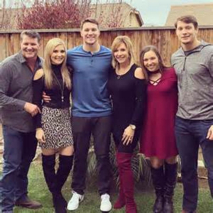 Exploring the Background of Hallie Batchelder's Parents: A Deep Dive into Family Dynamics