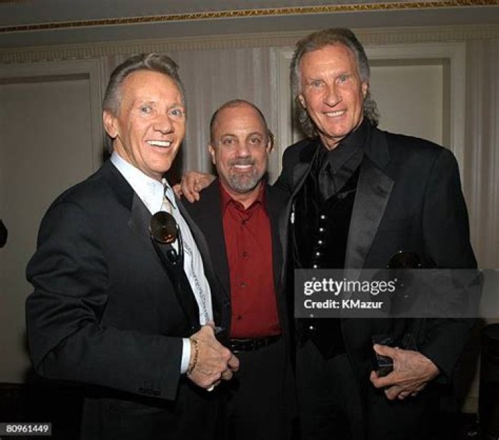 The Complete Guide to Bobby Hatfield's Height and Weight: Discovering the Legend of The Righteous Brothers